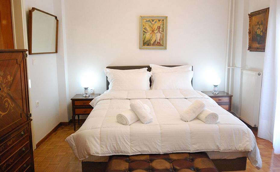 Heraklion Center Boutique 3 Bedroom Apartment Penelope Bagian luar foto