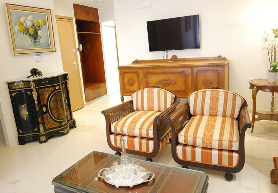 Heraklion Center Boutique 3 Bedroom Apartment Penelope Bagian luar foto